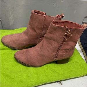Women’s Pink Suede Ankle Boots with Heart Zip Accent